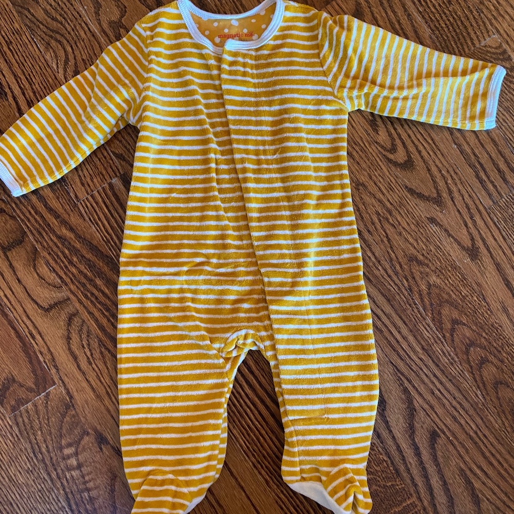 Magnetic Me Plush/Velvet-Like Sleeper 0-3mos